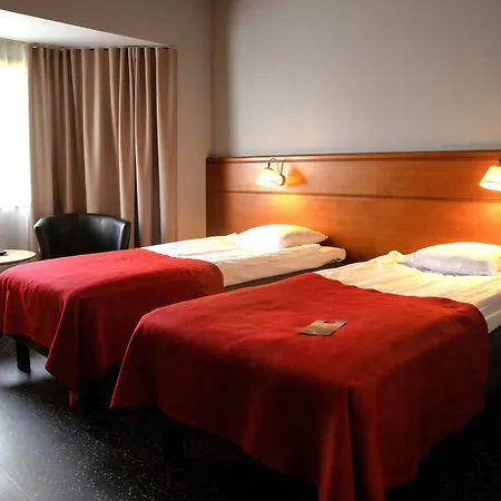 Savoy 3* Μάριεχαμν