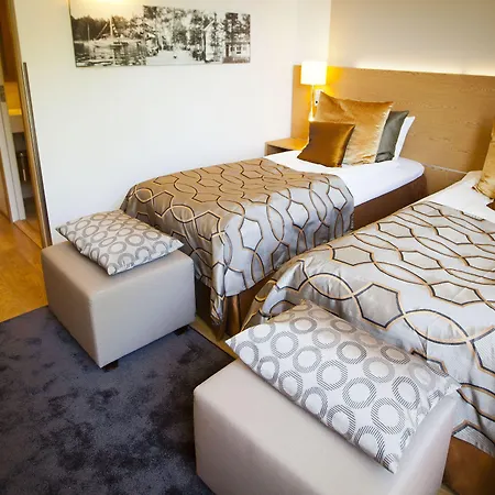 Ξενοδοχείο Savoy Μάριεχαμν