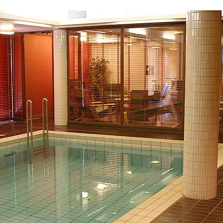 萨沃伊酒店 酒店