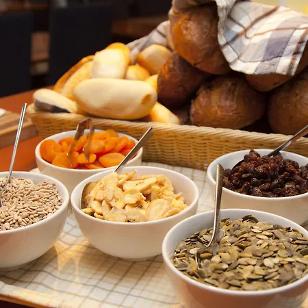 酒店 萨沃伊酒店 3*