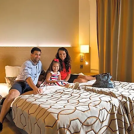Savoy 3*