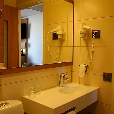 Savoy 3*