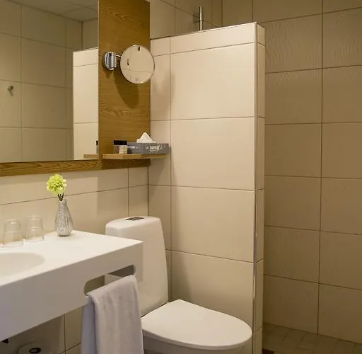 Savoy فندق مارييهامن