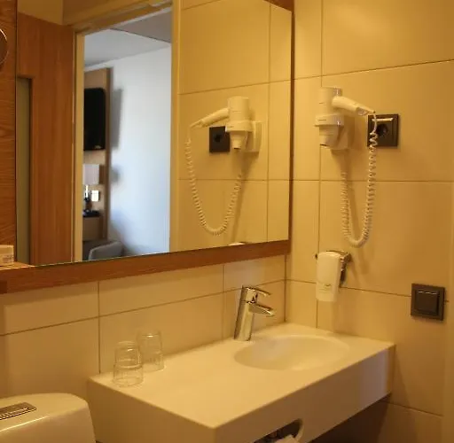 Savoy مارييهامن